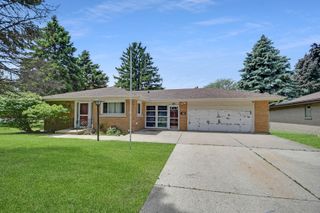 801 N Alann Drive, Joliet, IL 60435