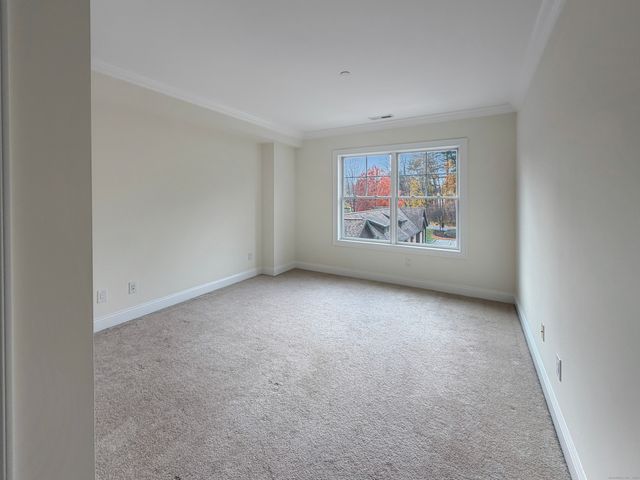 16 Hayestown Road A303, Danbury, CT 06811