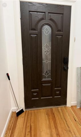 732 Belmont Avenue 2nd Floor, Brooklyn, NY 11208