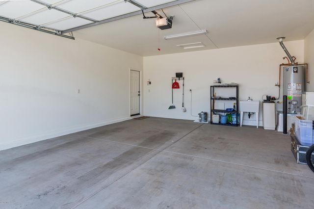 61231 E Flint Drive, Oracle, AZ 85623