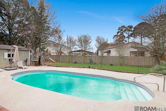 13726 Tech Dr, Central, LA 70818