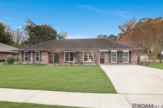 13726 Tech Dr, Central, LA 70818