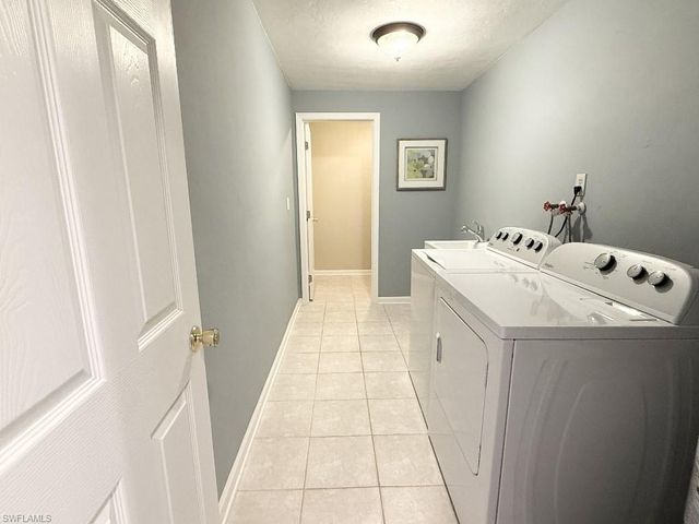 656 Dorando CT, Marco Island, FL 34145
