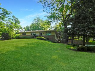 10282 Ray Drive, Roscoe, IL 61073