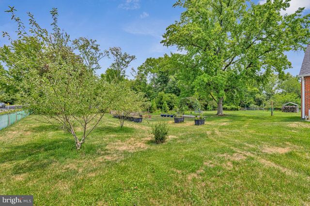 6614 HORSESHOE RD, Clinton, MD 20735