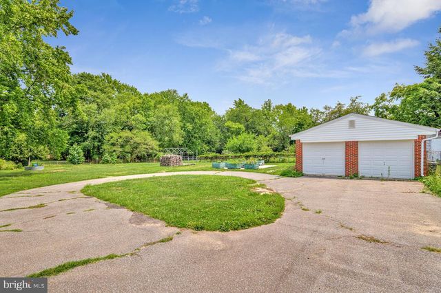 6614 HORSESHOE RD, Clinton, MD 20735