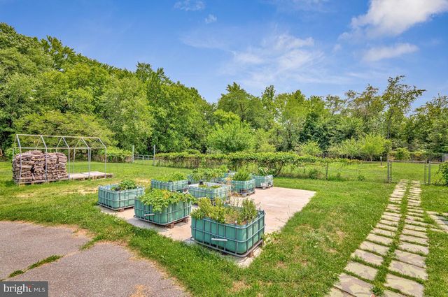 6614 HORSESHOE RD, Clinton, MD 20735