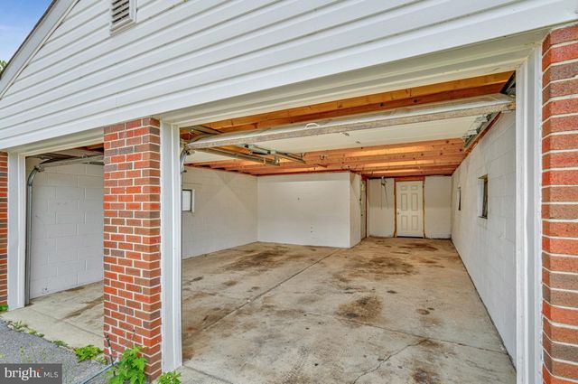 6614 HORSESHOE RD, Clinton, MD 20735