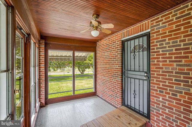6614 HORSESHOE RD, Clinton, MD 20735