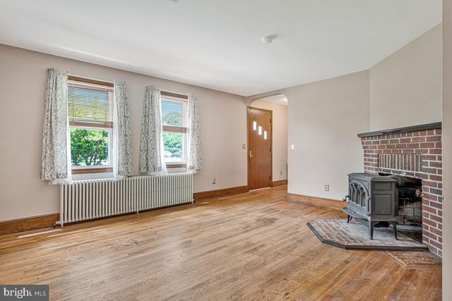 6614 HORSESHOE RD, Clinton, MD 20735