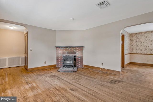 6614 HORSESHOE RD, Clinton, MD 20735