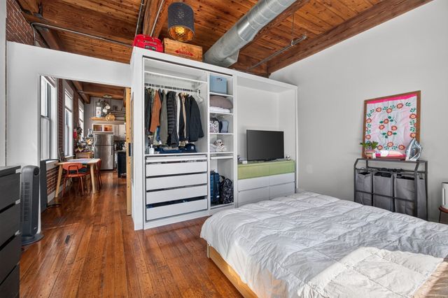 49 Munroe St 302, Lynn, MA 01901