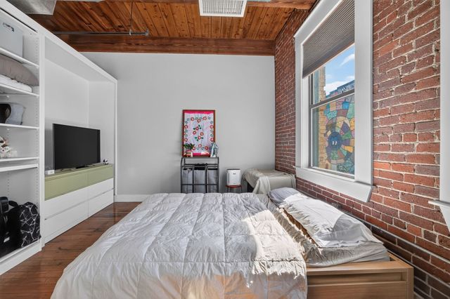 49 Munroe St 302, Lynn, MA 01901