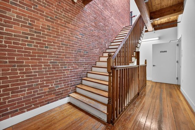 49 Munroe St 302, Lynn, MA 01901