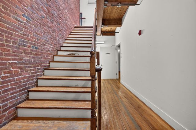 49 Munroe St 302, Lynn, MA 01901