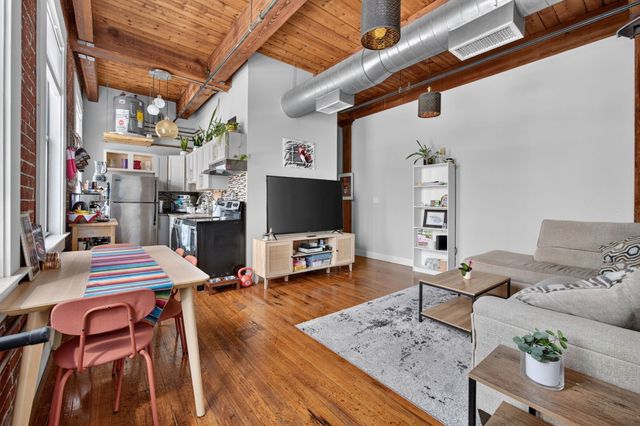 49 Munroe St 302, Lynn, MA 01901