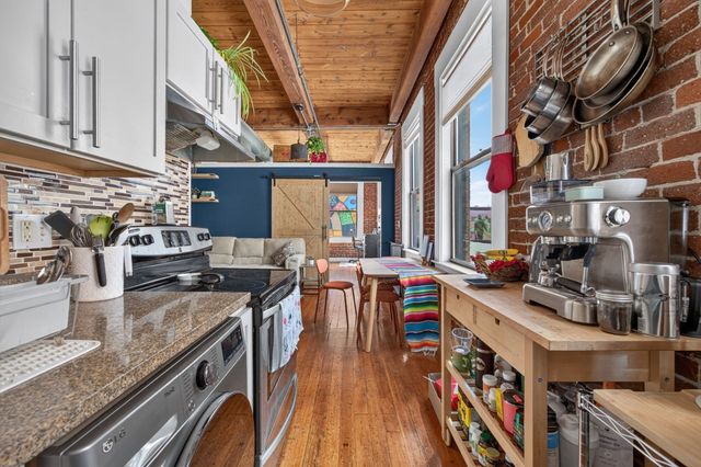 49 Munroe St 302, Lynn, MA 01901