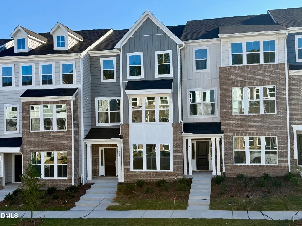 387 Chesapeake Commons Street 120, Garner, NC 27529