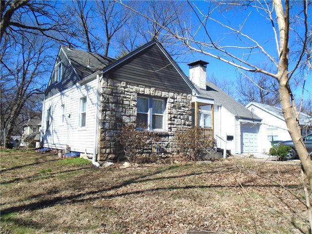 1308 6th Avenue, Leavenworth, KS 66048