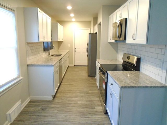 1308 6th Avenue, Leavenworth, KS 66048