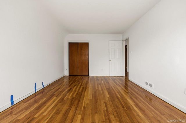 220 Calhoun Avenue, Bronx, NY 10465