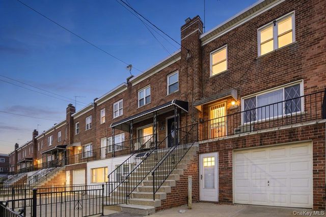 220 Calhoun Avenue, Bronx, NY 10465