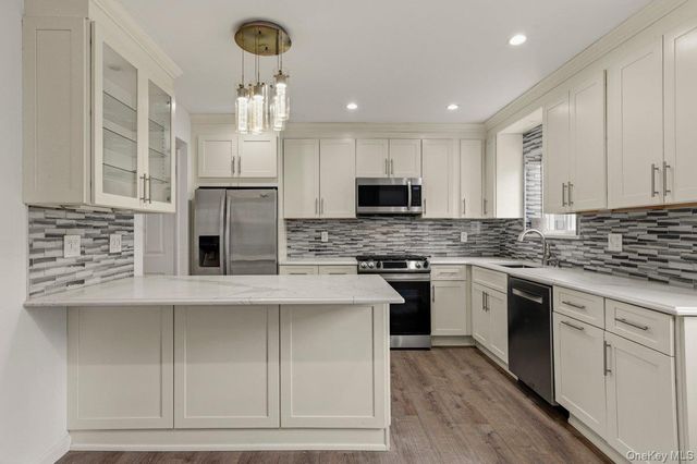 220 Calhoun Avenue, Bronx, NY 10465