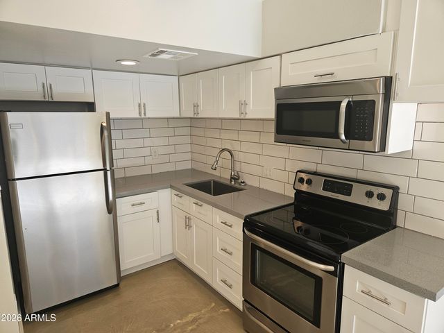 4241 N 26th Street 9A, Phoenix, AZ 85016