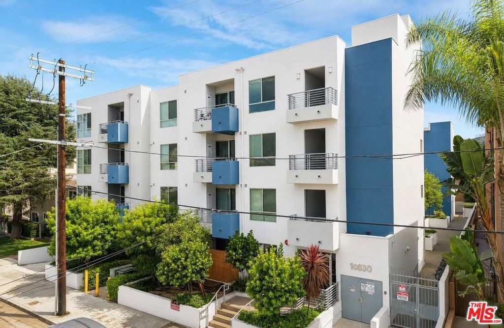10850 Bloomfield Street, Los Angeles, CA 91602 — exterior