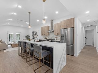 1826 Woodcrest Drive, Houston, TX 77018