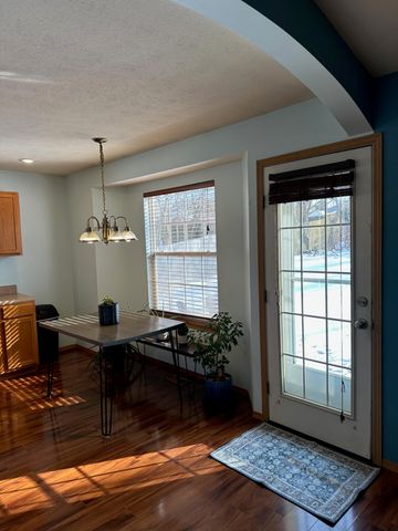 314 W Cherokee Path, Clever, MO 65631