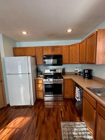 314 W Cherokee Path, Clever, MO 65631