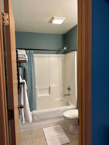 314 W Cherokee Path, Clever, MO 65631