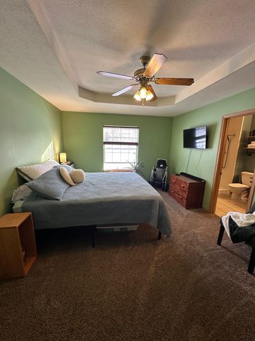 314 W Cherokee Path, Clever, MO 65631