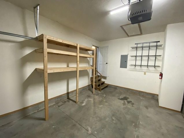 314 W Cherokee Path, Clever, MO 65631