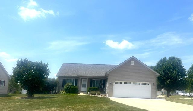 604 S Woodpine DRIVE, Elkhorn, WI 53121