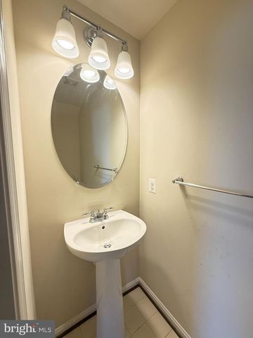 217 BUCKEYE CIR, La Plata, MD 20646