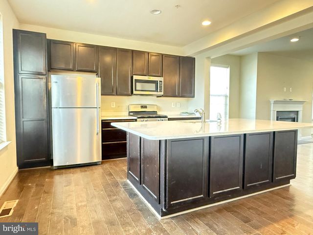 217 BUCKEYE CIR, La Plata, MD 20646