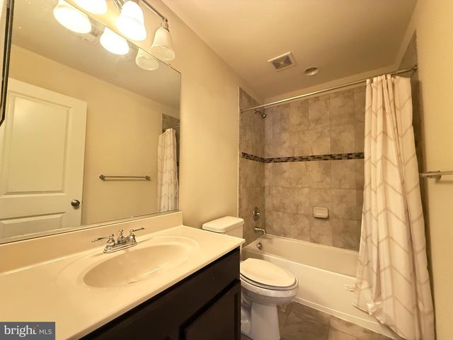 217 BUCKEYE CIR, La Plata, MD 20646