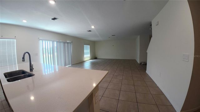 282 AMBER WAY, Kissimmee, FL 34758