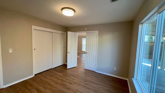 2231 Hillcrest Dr, Tracy, CA 95377