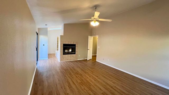 2231 Hillcrest Dr, Tracy, CA 95377