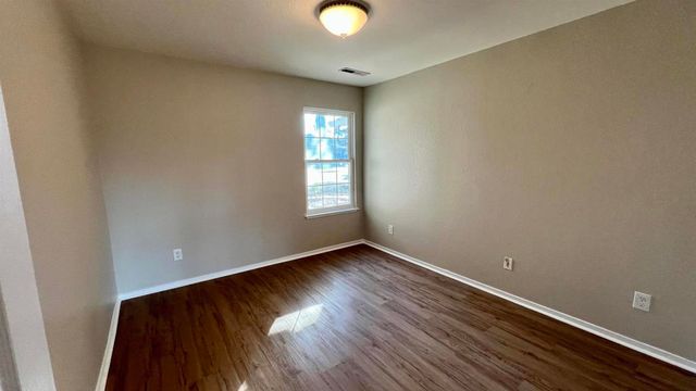 2231 Hillcrest Dr, Tracy, CA 95377