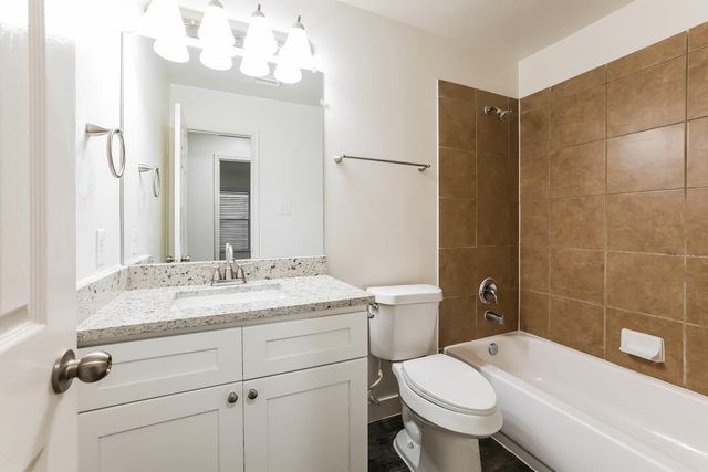 16102 Majestic Glen Lane, Houston, TX 77073