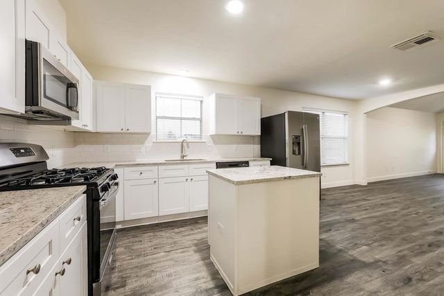 16102 Majestic Glen Lane, Houston, TX 77073