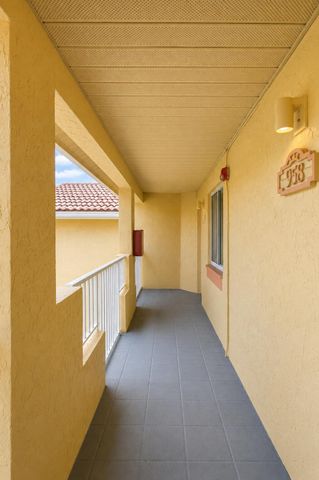 954 Coral Club Drive 954, Coral Springs, FL 33071