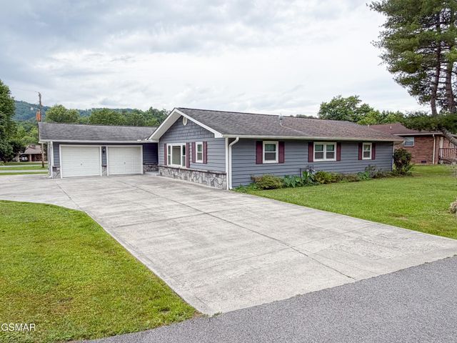 302 Park View Circle, Pigeon Forge, TN 37863