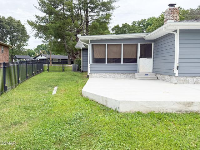 302 Park View Circle, Pigeon Forge, TN 37863