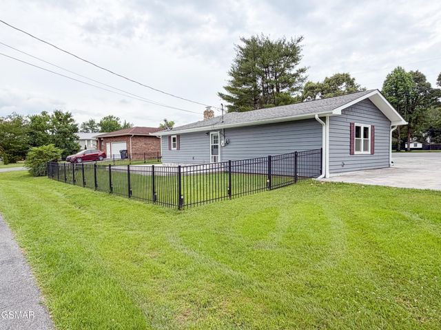 302 Park View Circle, Pigeon Forge, TN 37863