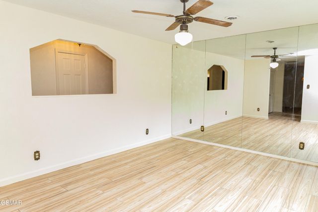 302 Park View Circle, Pigeon Forge, TN 37863